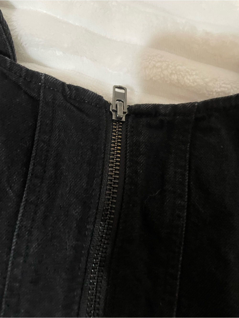 Universal Thread Black Ribbed Zip-Front Tank Top - Picture 7 of 14